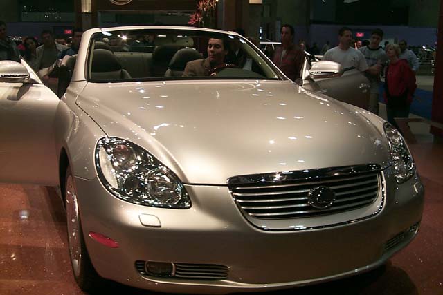 autoshow082
