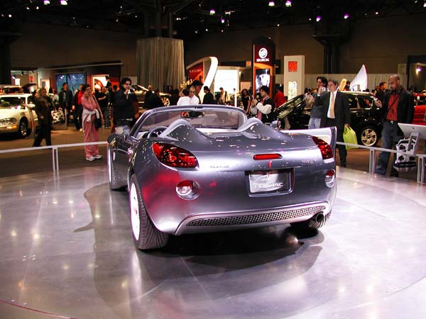 NYAS_2004_Pontiac_Solstice_03